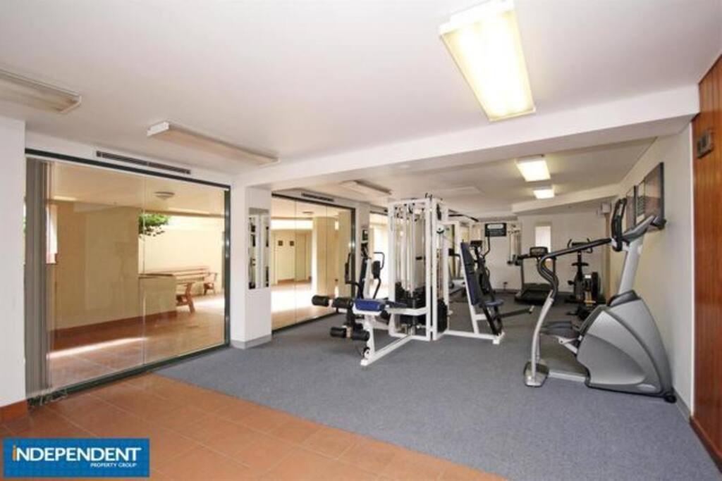 2 Beds 2 Baths Apt In Braddon Cbd - Pool, 1 Free Parking, Gym Daire Kanberra Dış mekan fotoğraf
