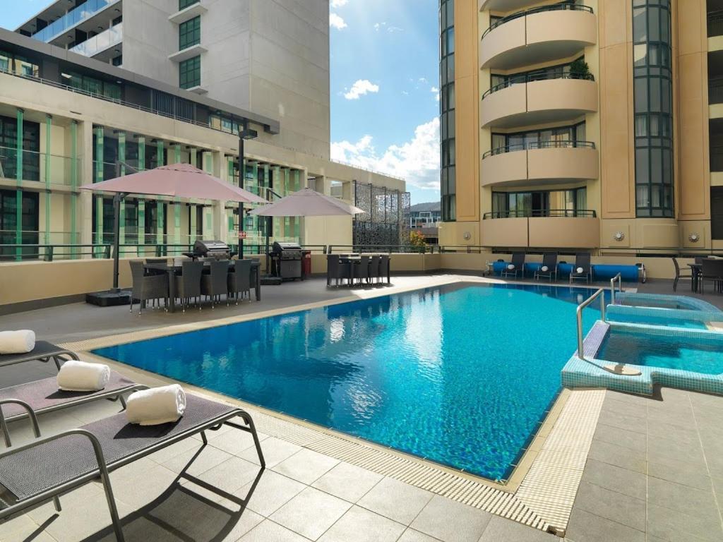 2 Beds 2 Baths Apt In Braddon Cbd - Pool, 1 Free Parking, Gym Daire Kanberra Dış mekan fotoğraf